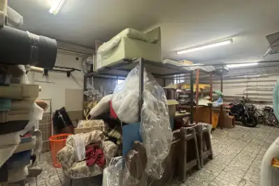 Laboratorio in vendita, Via Bruno Buozzi, Prato