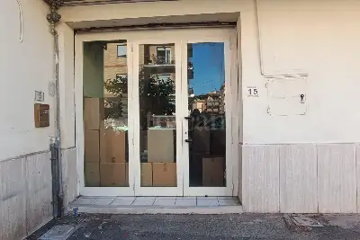 Negozio in vendita, via dei volsci , Latina