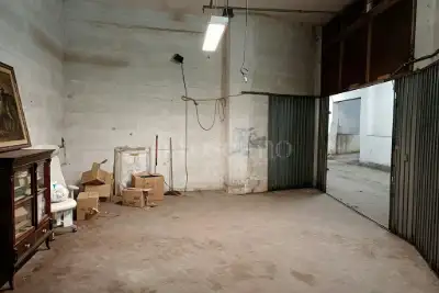 Box in vendita, Via Paola Falconieri, Roma