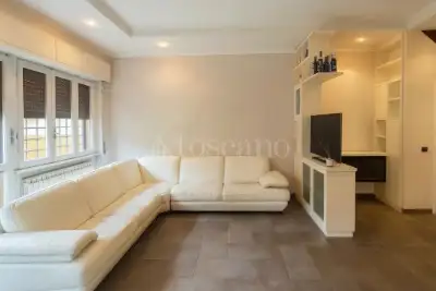 Casa in vendita, Via Leonida Rech, Roma