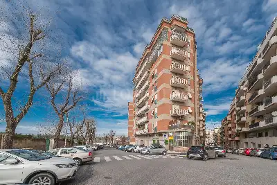 Casa in vendita, Via Luigi Vittorio Bertarelli, Roma