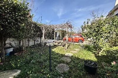 Villa in vendita, Via Dora Baltea, Pomezia