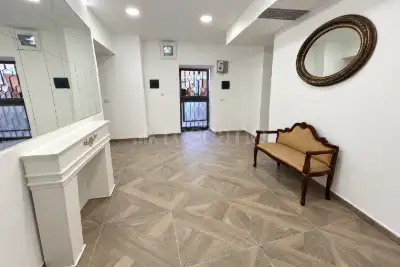 Magazzino in vendita, Via Santa Cecilia, Roma