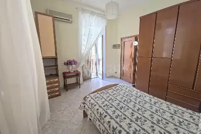 Casa in vendita, Via Enrico Arlotta, Napoli