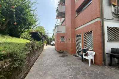 Villa Bifamiliare in vendita, Via degli Accoramboni, Roma