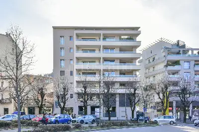 Casa in vendita, Viale Giulio Cesare, Como