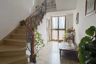 Villino a Schiera in vendita, Via Lunga di Cafaggio, Prato