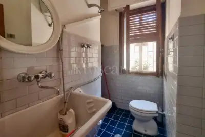 Casa in vendita, Via Giunio Silano, Roma
