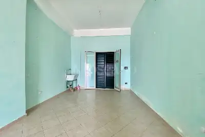Negozio in vendita, Via Luigi Rizzo , Letojanni, Letojanni