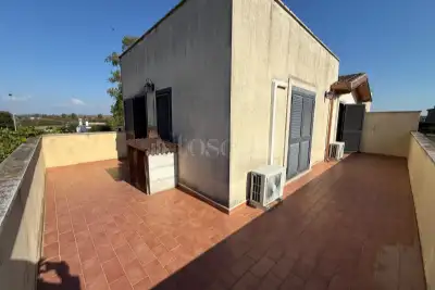 Villa Bifamiliare in vendita, Via Montaldeo, Roma