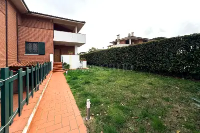 Villa in vendita, Via Giuseppe Lazzati, Roma