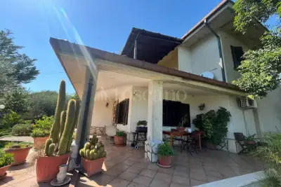 Villa in vendita, Via Martinozzi, Sant'Angelo Romano