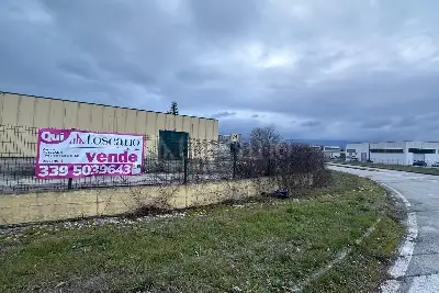 Capannone in vendita, Piazza Guido Ginaldi, Sulmona