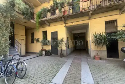 Casa in vendita, Via Carlo Farini, Milano