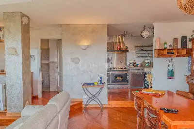 Casa in vendita, Via Puccini, Padenghe sul Garda