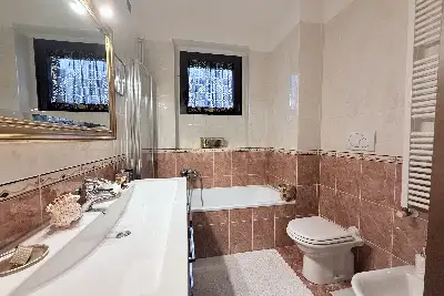 Casa in vendita, via remo la valle 3, Milano