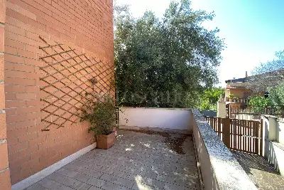 Villa Bifamiliare in vendita, Via Civate, Roma