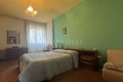 Casa in vendita, Via Marco Roncioni, Prato