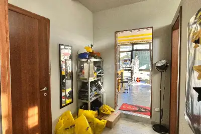 Negozio in affitto, Via Ferriera, Atripalda