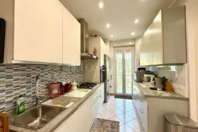 Casa in vendita, Via Tuscolana, Roma