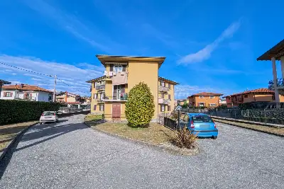 Casa in vendita, Via P. Bozzolo, Marchirolo