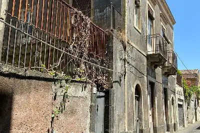 Casa Indipendente in vendita, Via Santa Lucia, Mascalucia