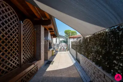 Villino a Schiera in vendita, Via Cavalieri di Vittorio Veneto, Azzano Decimo