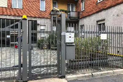 Magazzino in vendita, Via Francesco Paolo Michetti, Milano