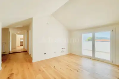 Casa in vendita, Via Ramiro Rampinelli, Brescia