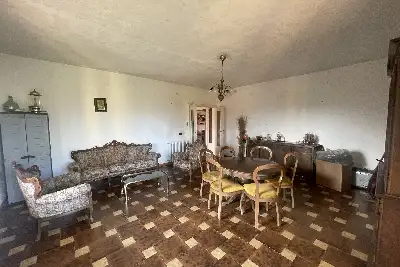 Casa Indipendente in vendita, Via Mandrine, Cassino