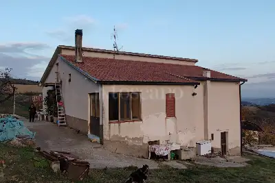 Casale in vendita, Contrada Cerase 13, Castiglione Messer Raimondo