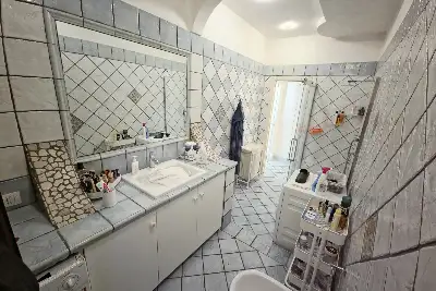 Casa in vendita, Via Consalvo 120, Napoli