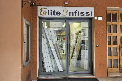 Negozio in vendita, Via San Felice, Bologna