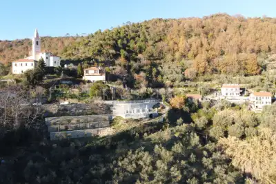 Casa Indipendente in vendita, Frazione di Stellanello, Stellanello