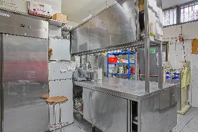 Attività Commerciale in vendita, Piazza Papa Giovanni XXIII, Luino