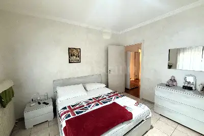 Casa in vendita, Via Salvatore Quasimodo, Como