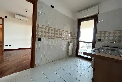 Casa in vendita, Piazza Leon Battista Alberti, Fiumicino