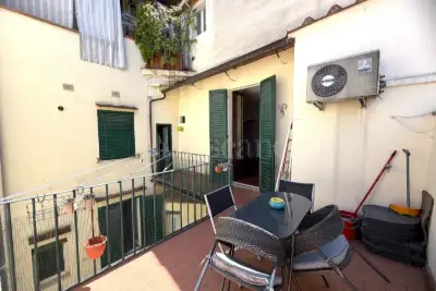 Casa in vendita, Via Faenza, Firenze