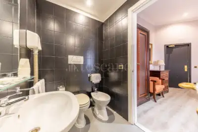 Albergo in vendita, Via Firenze, Roma