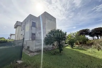 Palazzo in vendita, Via Civitella, Nettuno