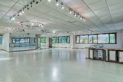 Attività Commerciale in vendita, Via Baraggia, Cunardo