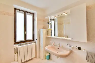 Villa in vendita, Via V Alpini, Olgiate Comasco