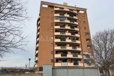 Casa in vendita, Via Saragat, Pomezia