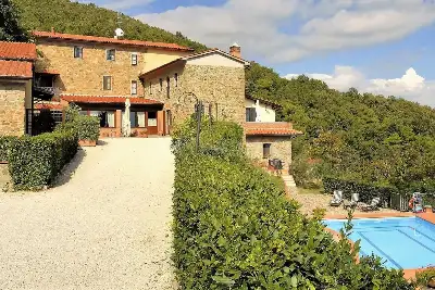 Villa Plurifamiliare in vendita, Via San Giusto, Serravalle Pistoiese