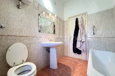 Casa in vendita, Piazza Vittime del Fascismo, Grottaferrata