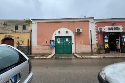 Casa Indipendente in vendita, Via Cavour, Stornara