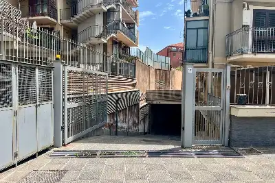 Magazzino in affitto, Via C. Colombo, Tremestieri Etneo