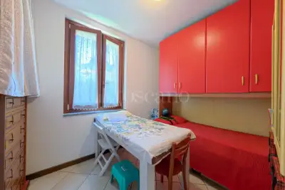 Casa in vendita, Via P. Bozzolo, Marchirolo