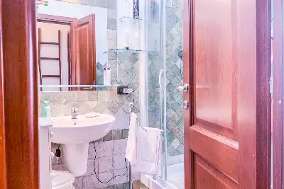 Villino a Schiera in vendita, Via Parigi, Olbia