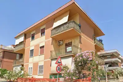 Casa in vendita, Via Varsavia, Pomezia
